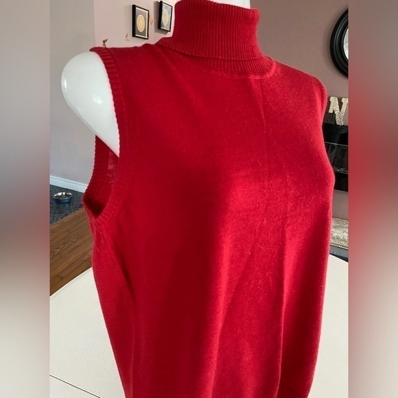 TABI  Red Virgin Wool Mock Neck Top Sleeveless Pullover Sweater Shell Sz L - Picture 4 of 14
